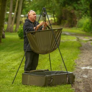 Avid Carp - Revolve Weigh Tripod